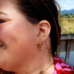 Flower huggies - Divine Me Essentials - Earrings