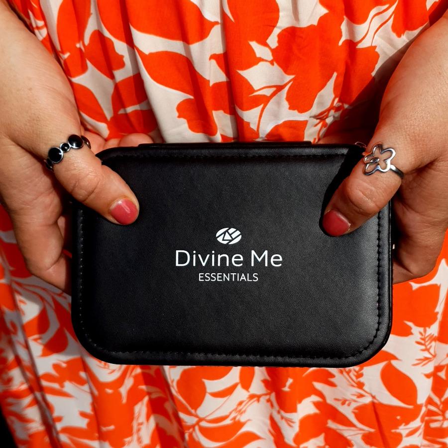 I am divine jewellery box - Divine Me Essentials - Accessory